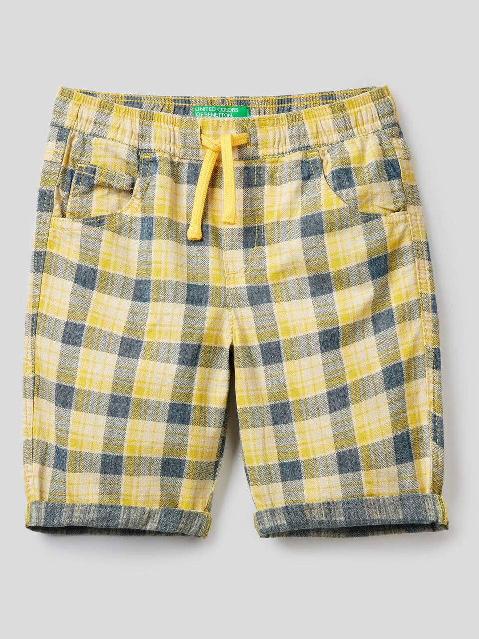 Bermudas de cuadros de 100% algodón image number 1