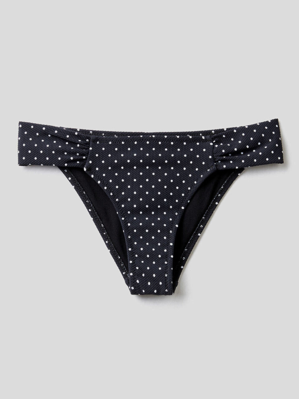 Braguita de bikini con microlunares image number 1