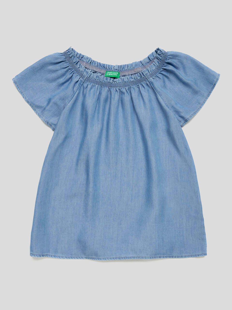 Blusa evasé con volantes image number 1