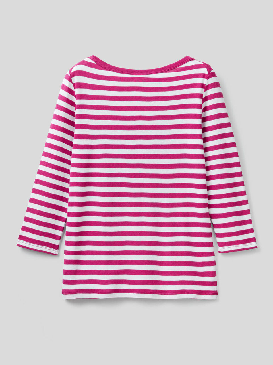 Camiseta de rayas image number null