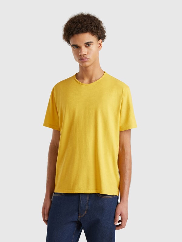 Camiseta mostaza de algodón flameado Hombre