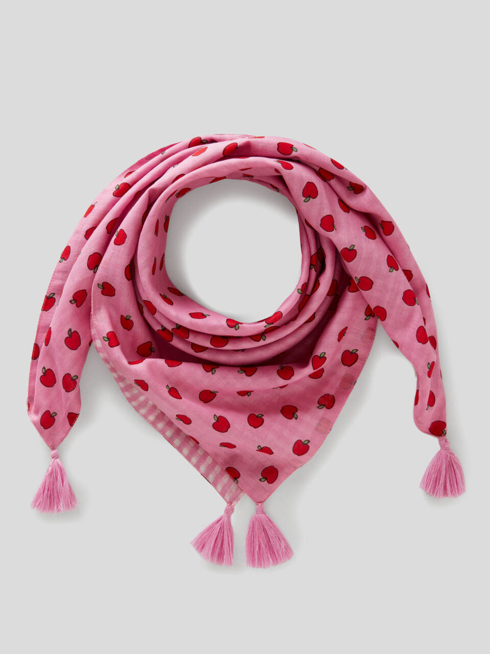 Bufanda reversible con borlas image number 1