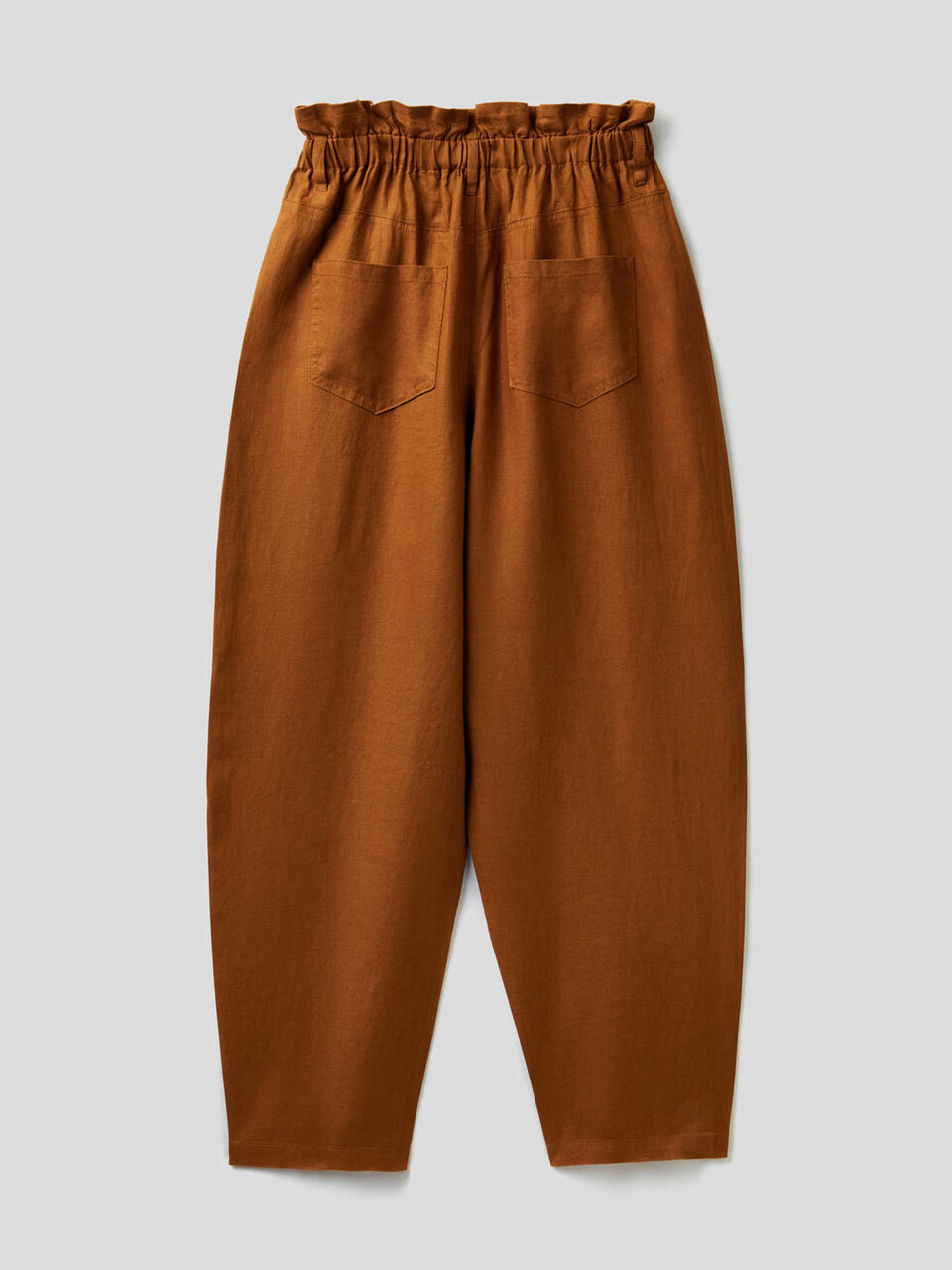 Pantalón de 100% lino con cintura fruncida image number 2