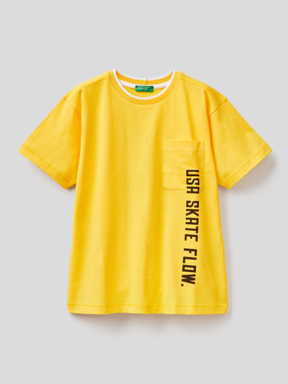 Camiseta con bolsillo image number 1