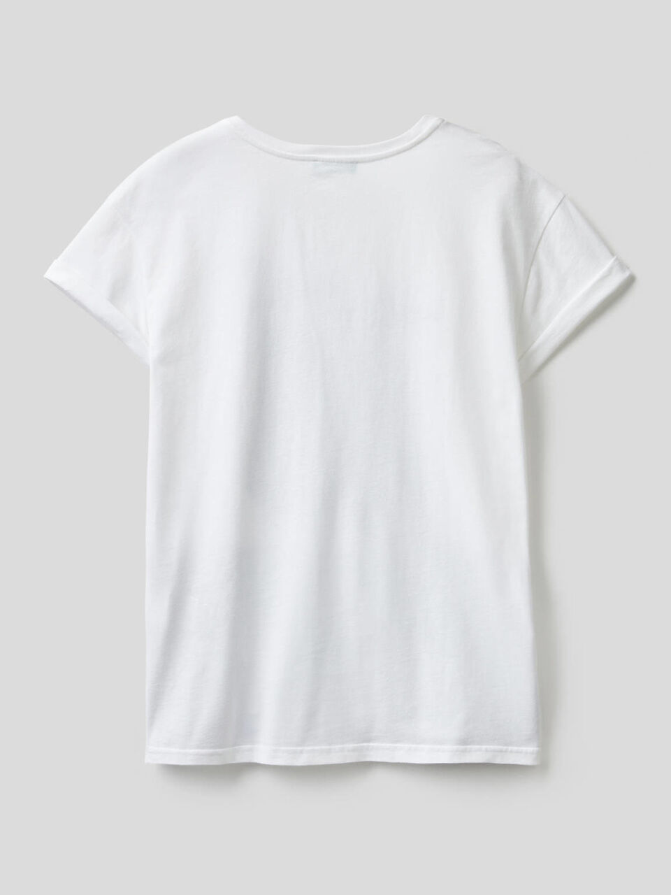 Camiseta de 100% algodón con maxiestampado image number 2