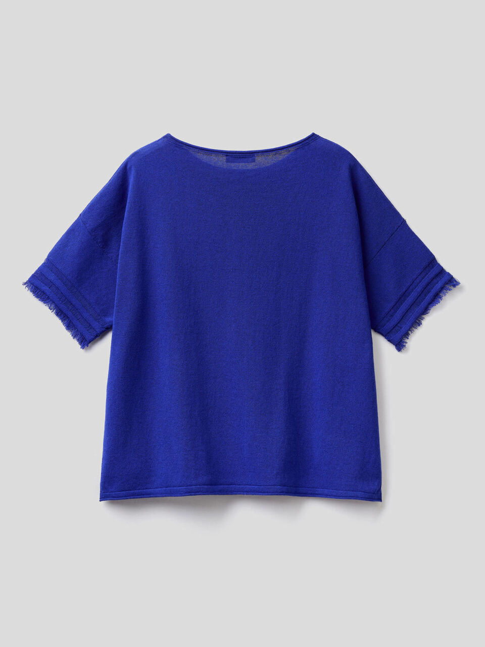 Blusa con manga deshilachada image number 2