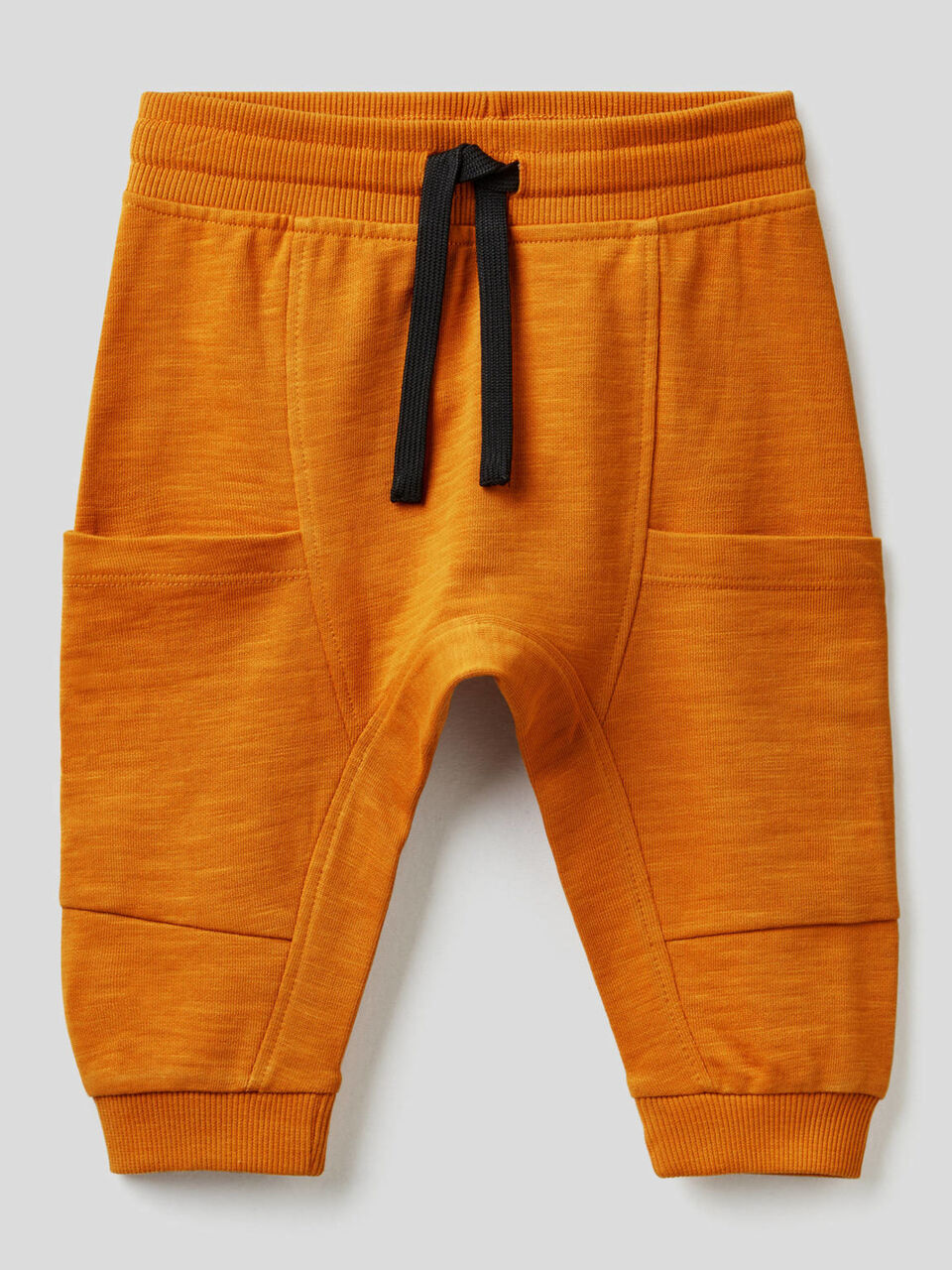 Pantalón de felpa con maxibolsillos image number 1