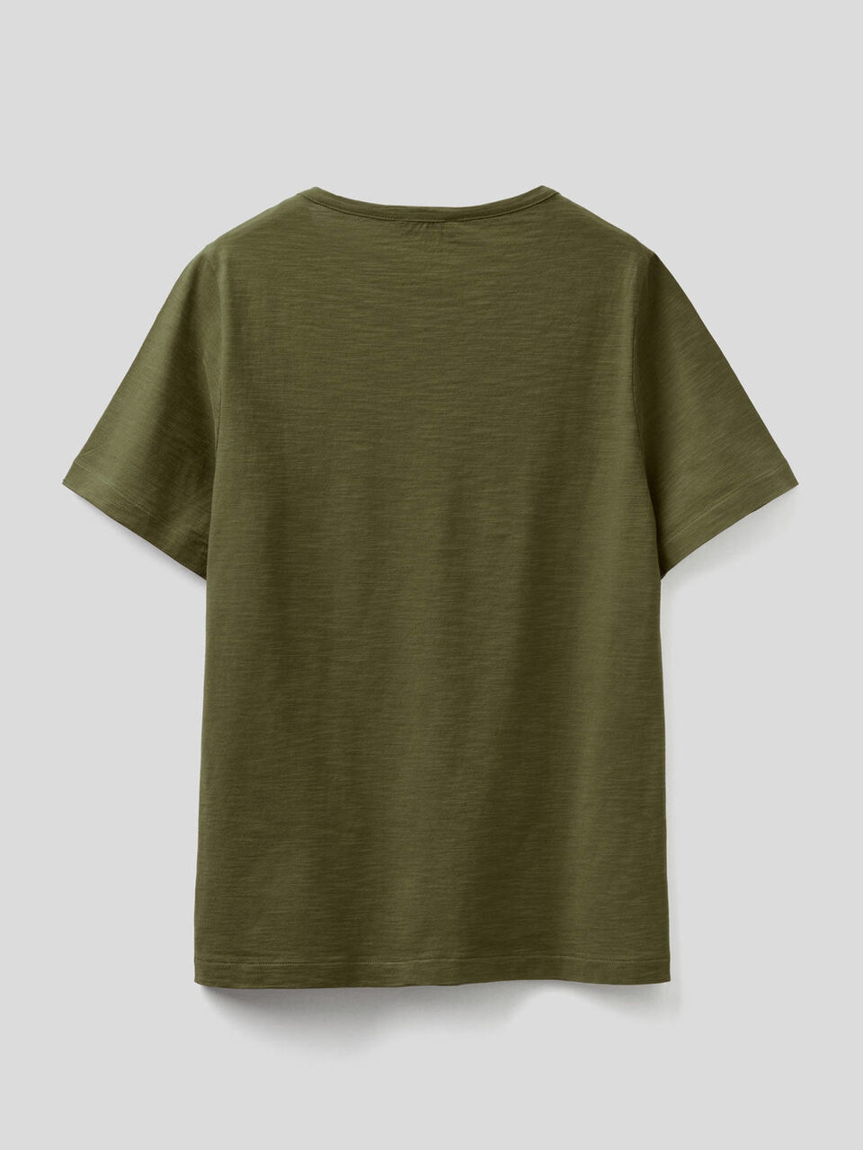 Camiseta lisa con bolsillo image number 2