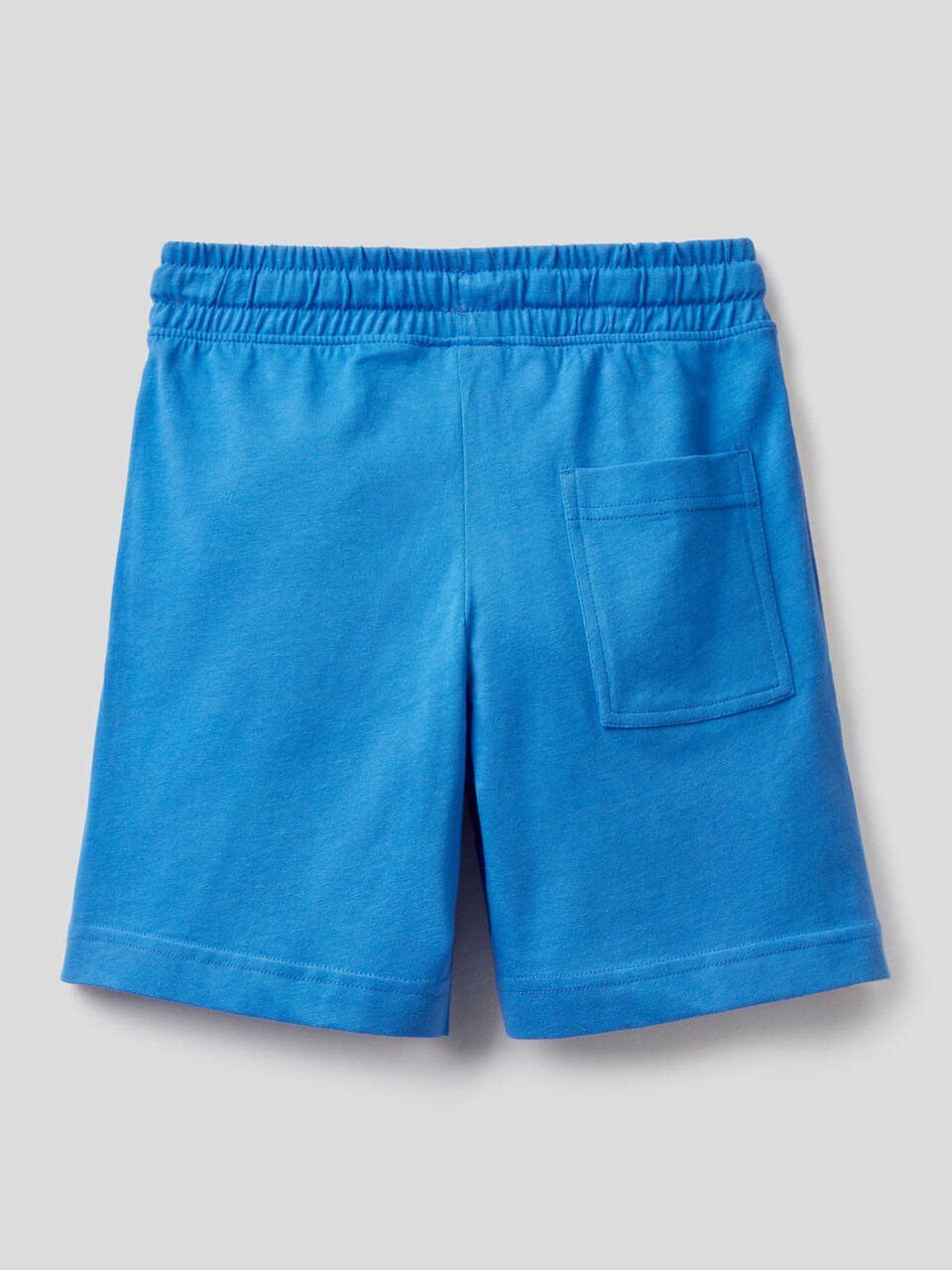 Bermudas con banda lateral image number 2