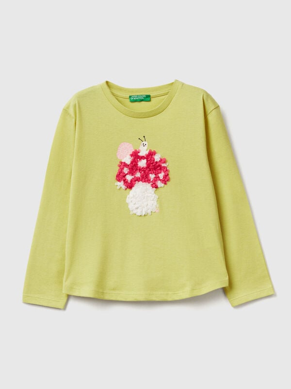 Camiseta con aplicación de efecto pétalo Niña