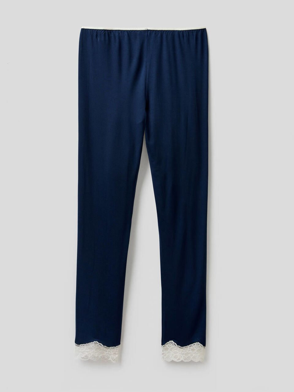 Pantalón con detalles de encaje image number 2