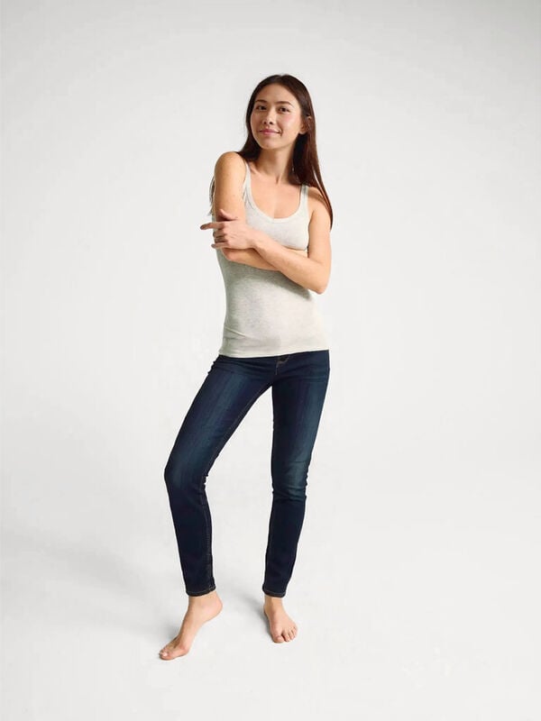 Vaqueros ajustados con efecto push up Mujer