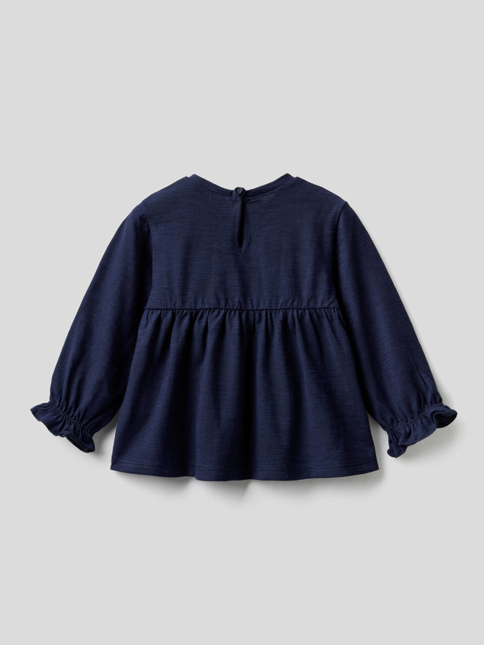 Blusa de 100 % algodón orgánico con volante image number 2