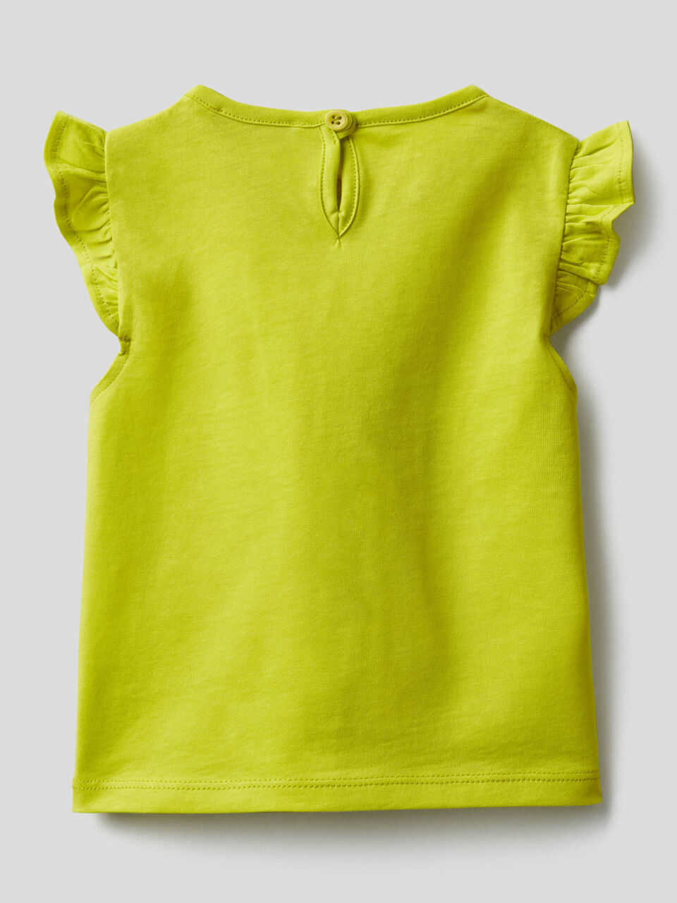Conjunto de camiseta y bermudas image number 2