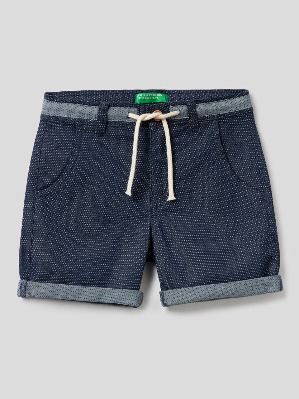 Bermudas con microestampado image number 1