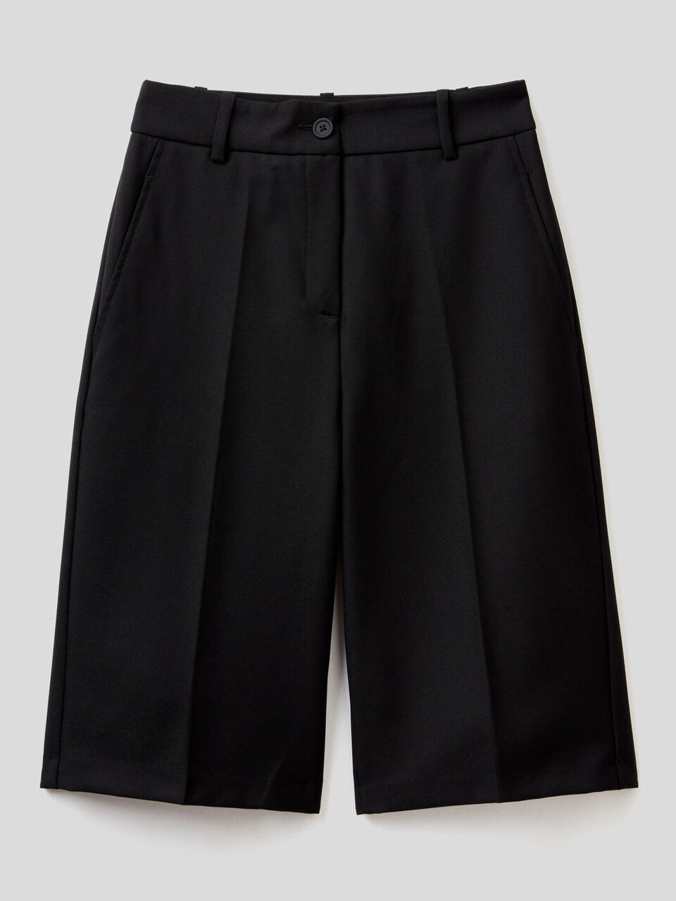 Bermudas lisas de tejido fluido image number 1