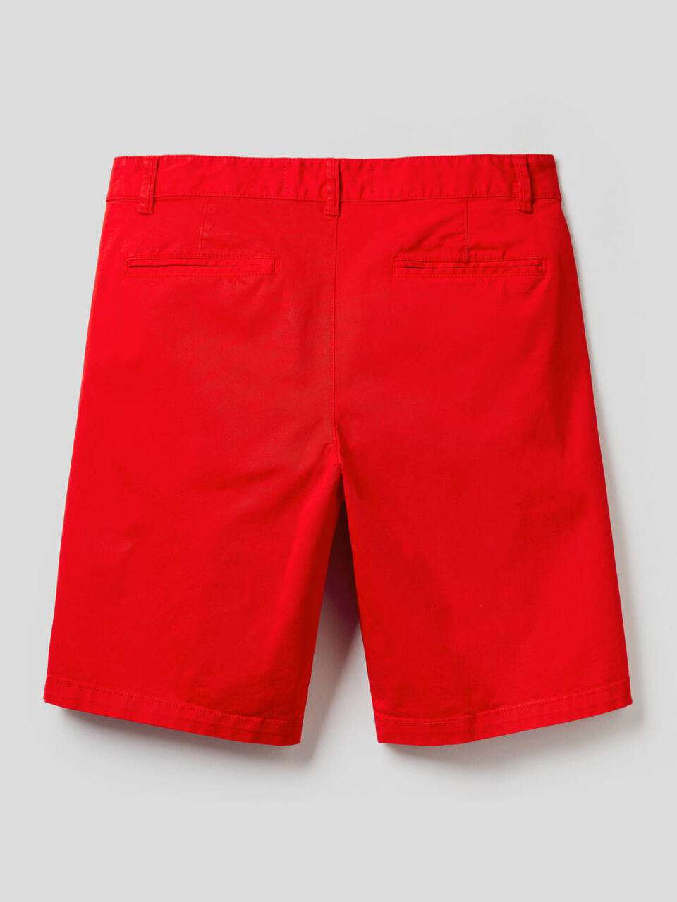 Bermudas chinos de algodón elástico image number 2