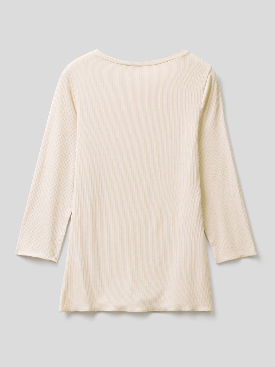 Camiseta con escote barco image number 2