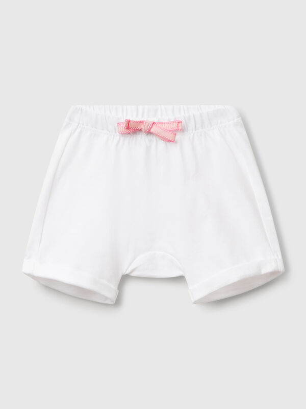 Pantalón corto con parche en la espalda Recién nacidos