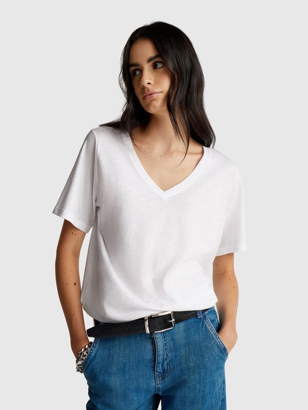 Camiseta de cuello en V de algodón flameado Mujer