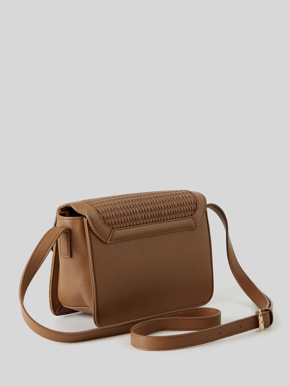 Bolso de efecto piel con bandolera image number 2