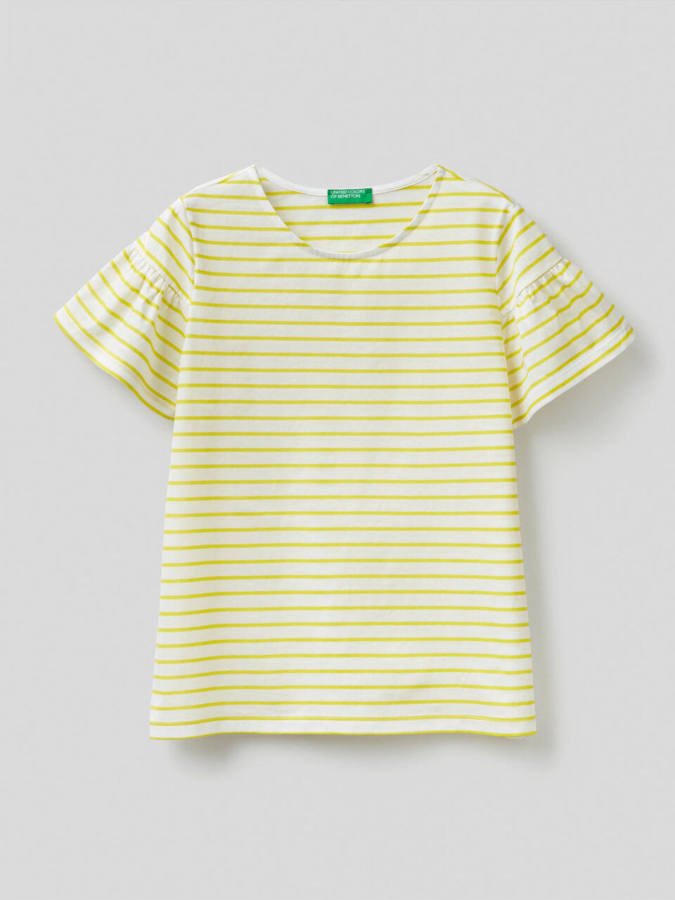 Camiseta de rayas con manga fruncida image number 1