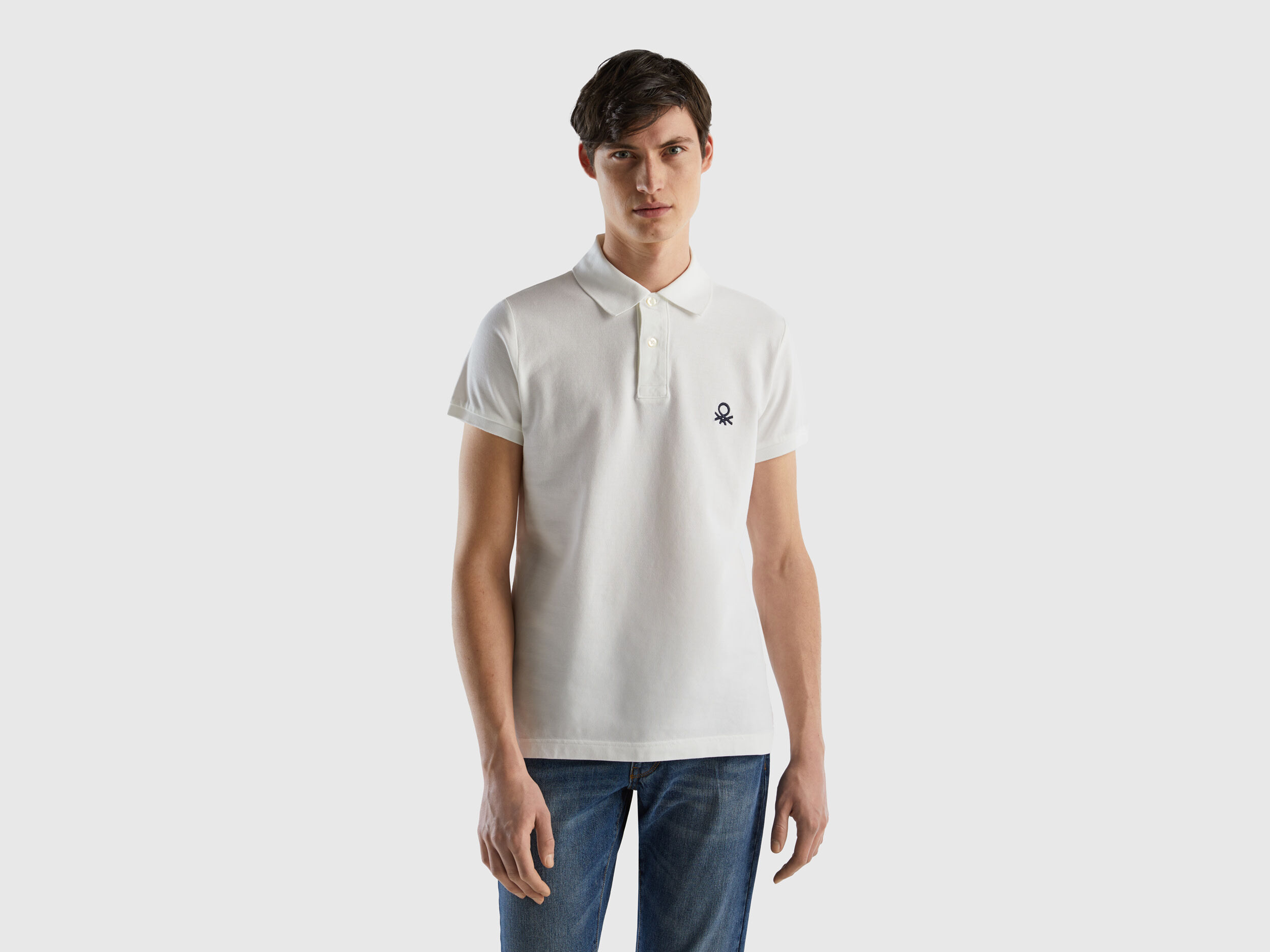 Polo blanco benetton store