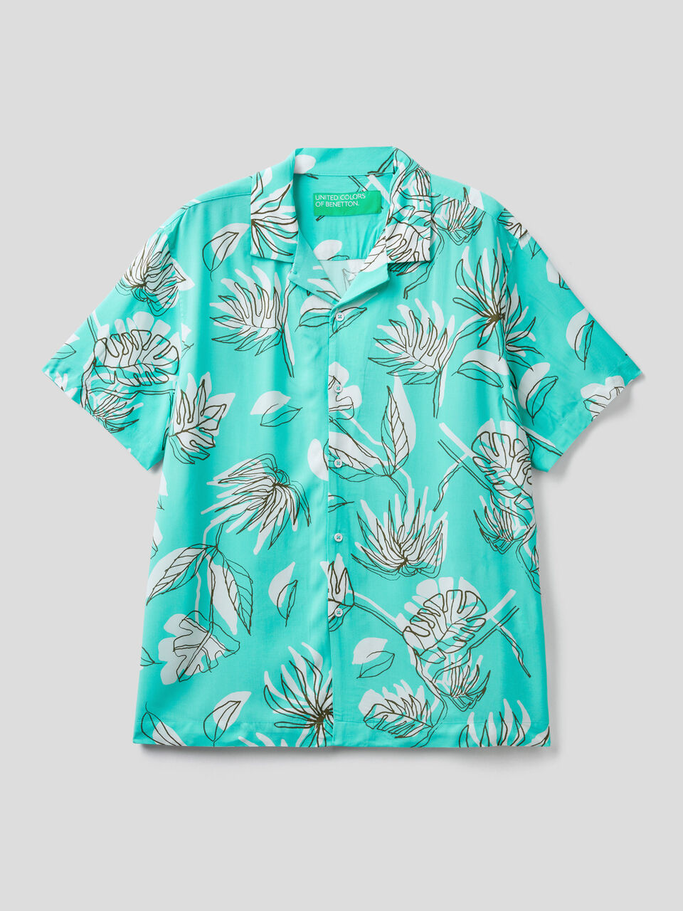 Camisa de manga corta hawaiana image number 1