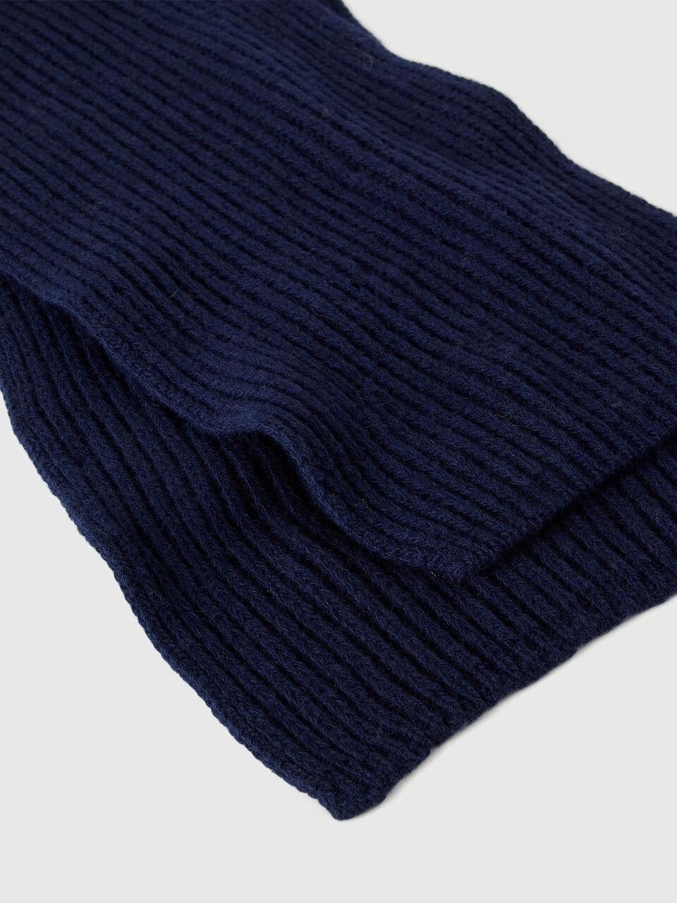 SCARF Hombre image number null