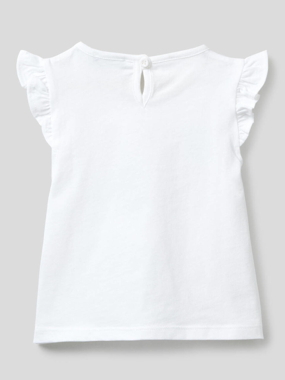 Conjunto de camiseta y bermudas image number 2
