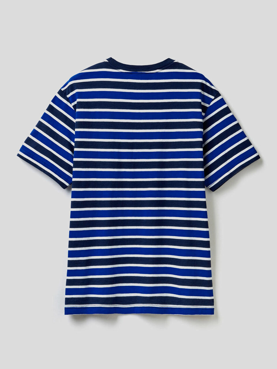 Camiseta de rayas con bolsillo en contraste image number 2