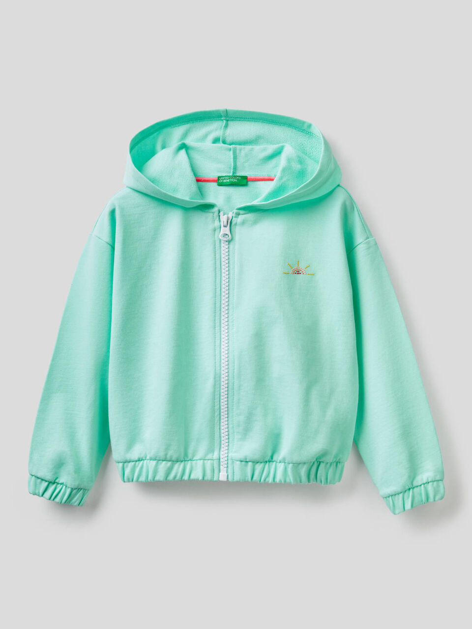Sudadera ligera con cremallera y capucha image number 1