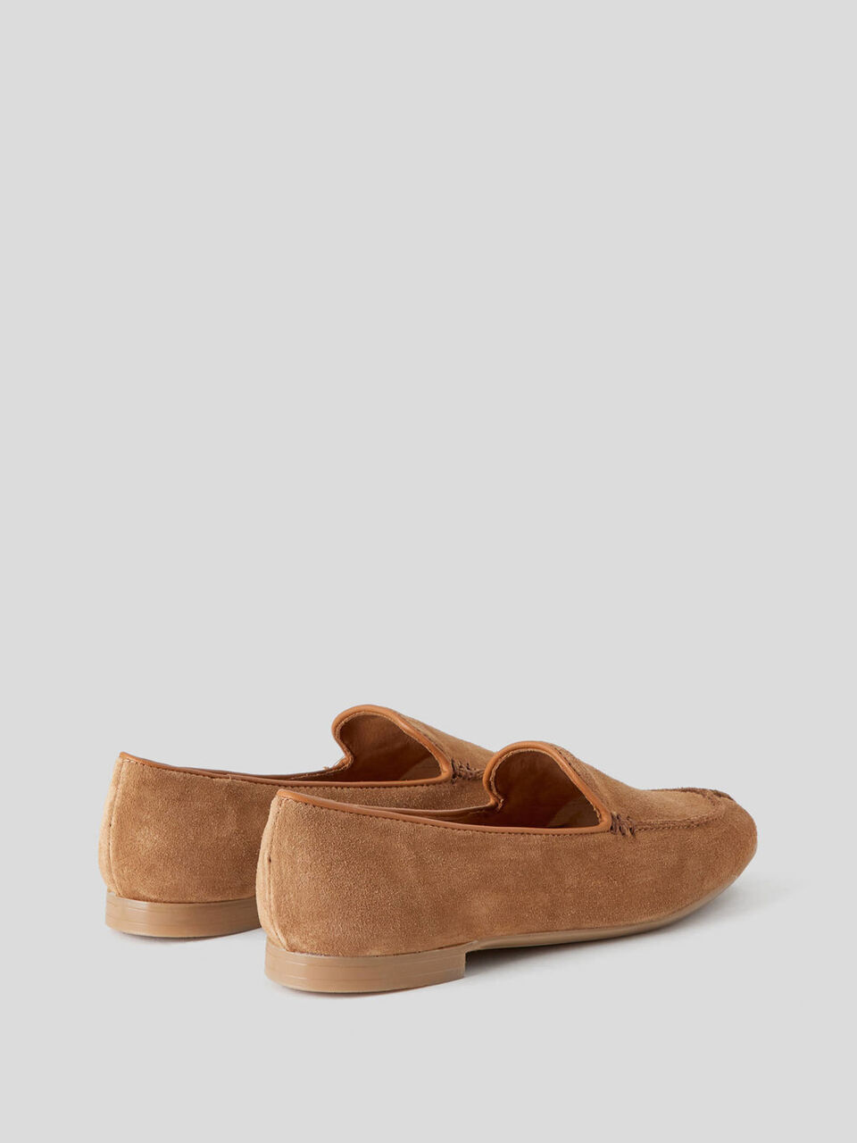 Mocasines de piel de ante image number 2