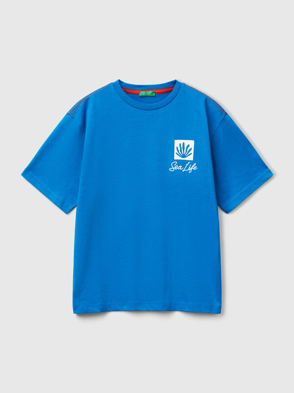 Camiseta con estampado de eslogan y bordado Niño