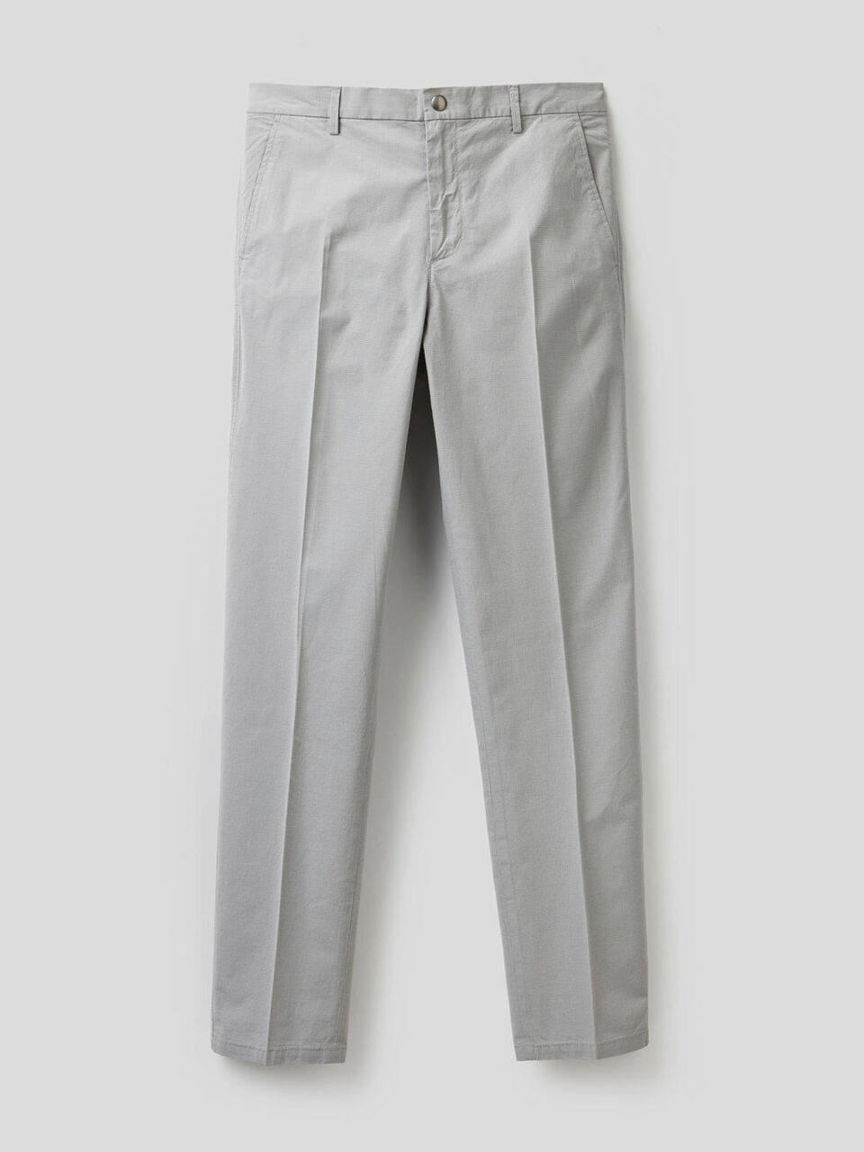 Pantalones chinos ceñidos image number 1