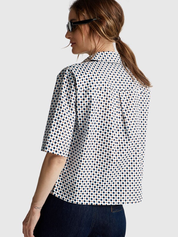 Camisa estampada de manga corta Mujer