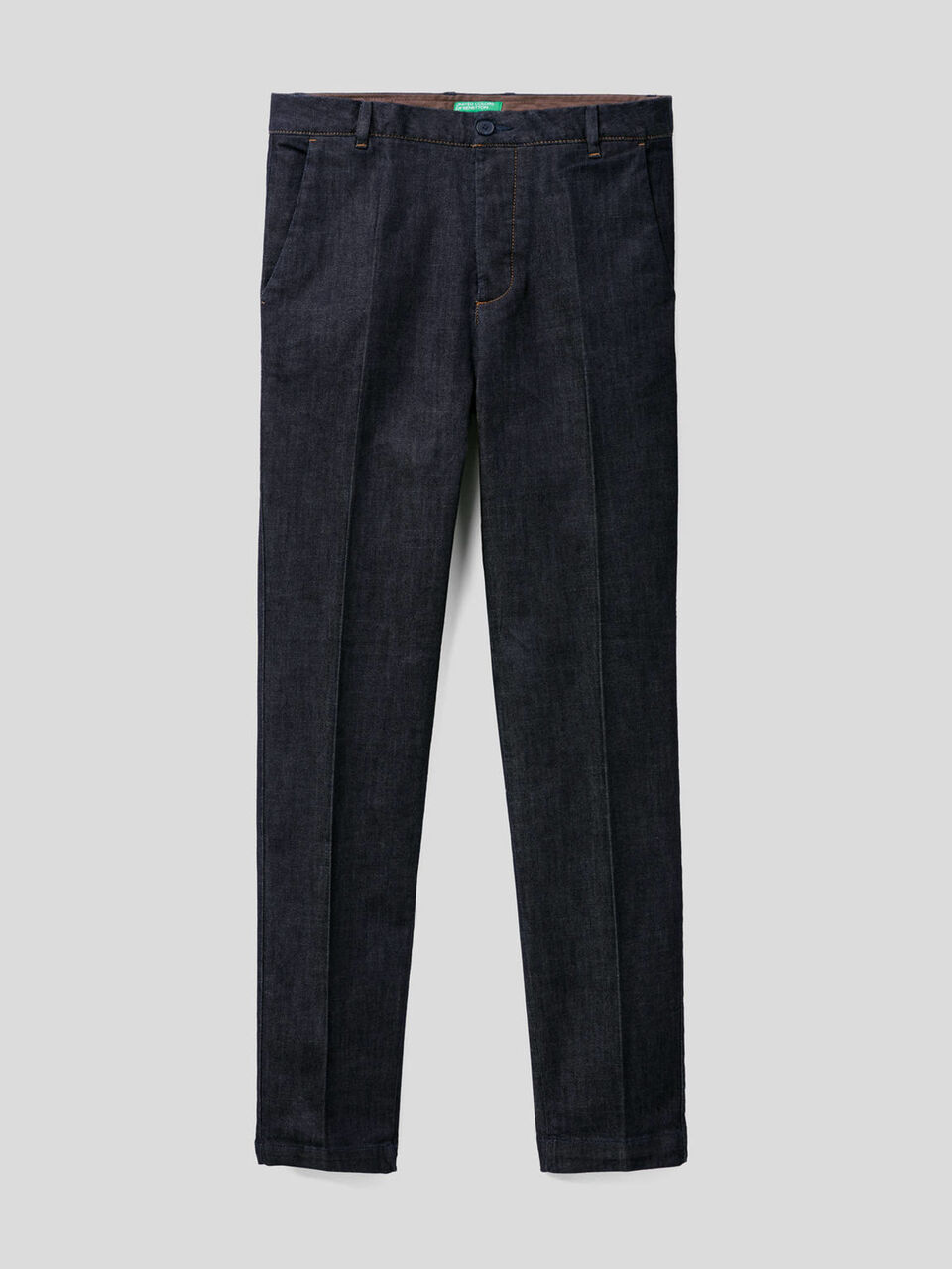 Chinos en denim de algodón elástico image number null