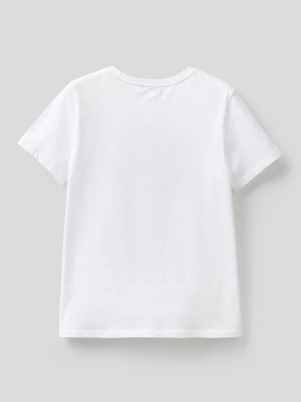Camiseta de 100% algodón con maxiestampado image number 2