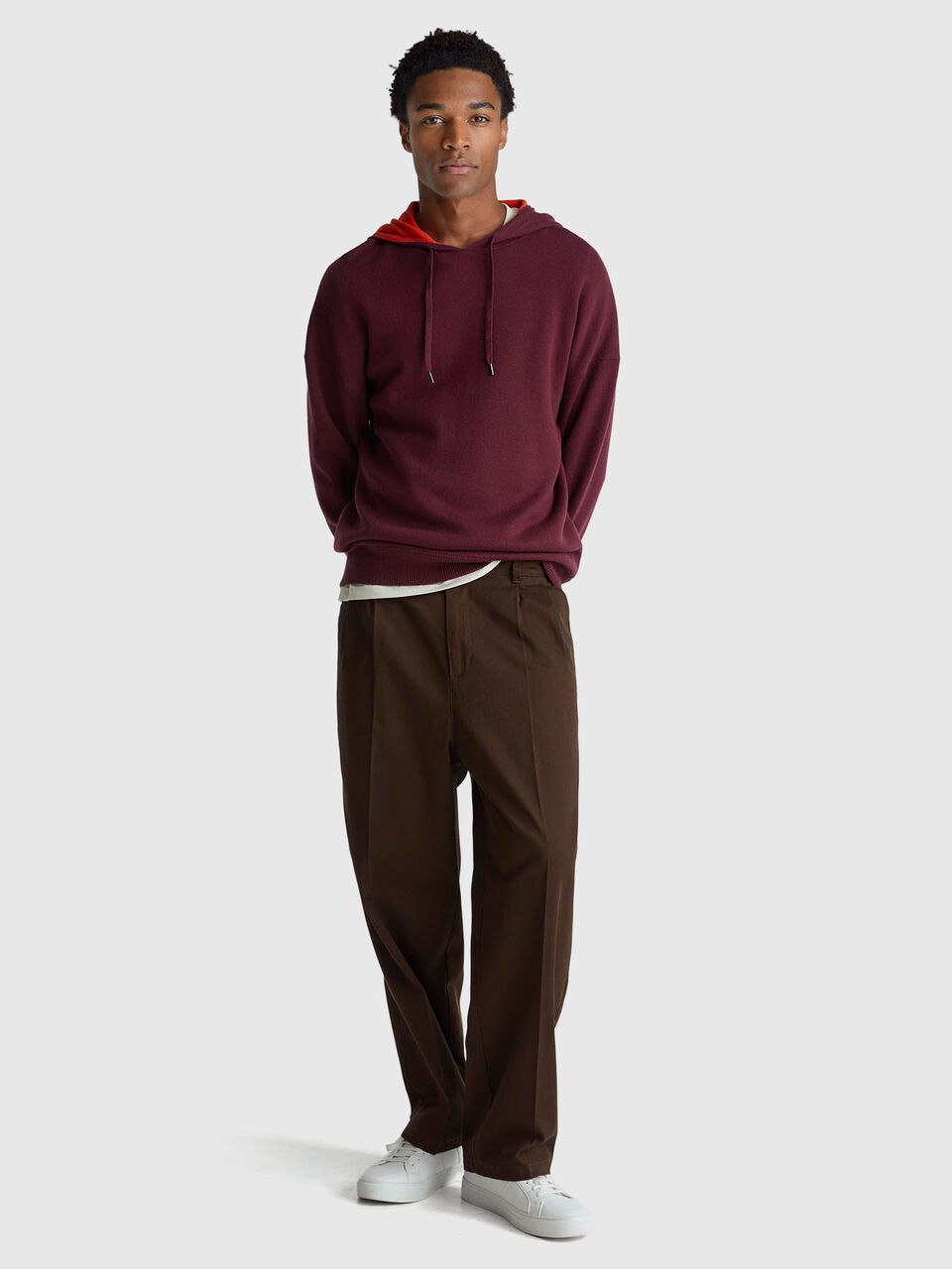 SWEATER W/HOOD Hombre image number null