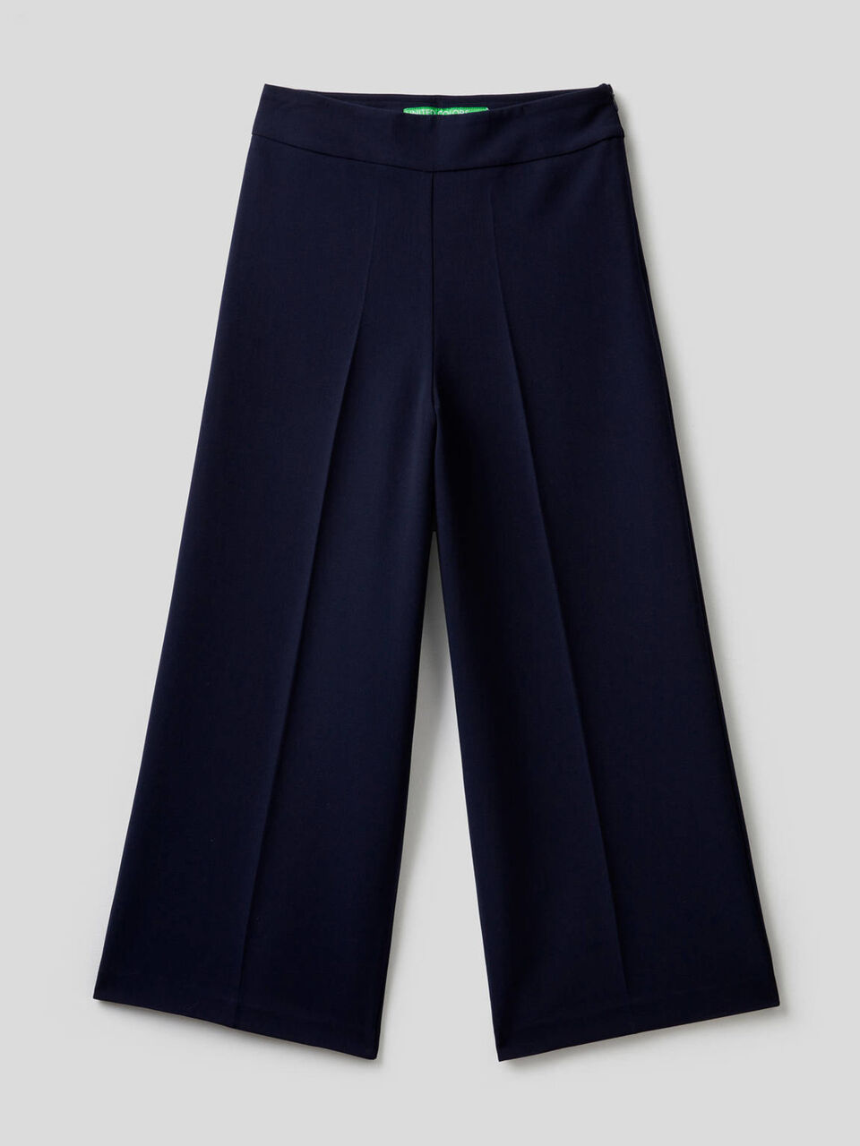 Pantalón cropped de pernera amplia image number 1