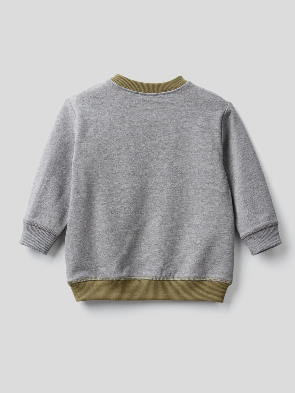 Sudadera color block de algodón orgánico elástico image number 2