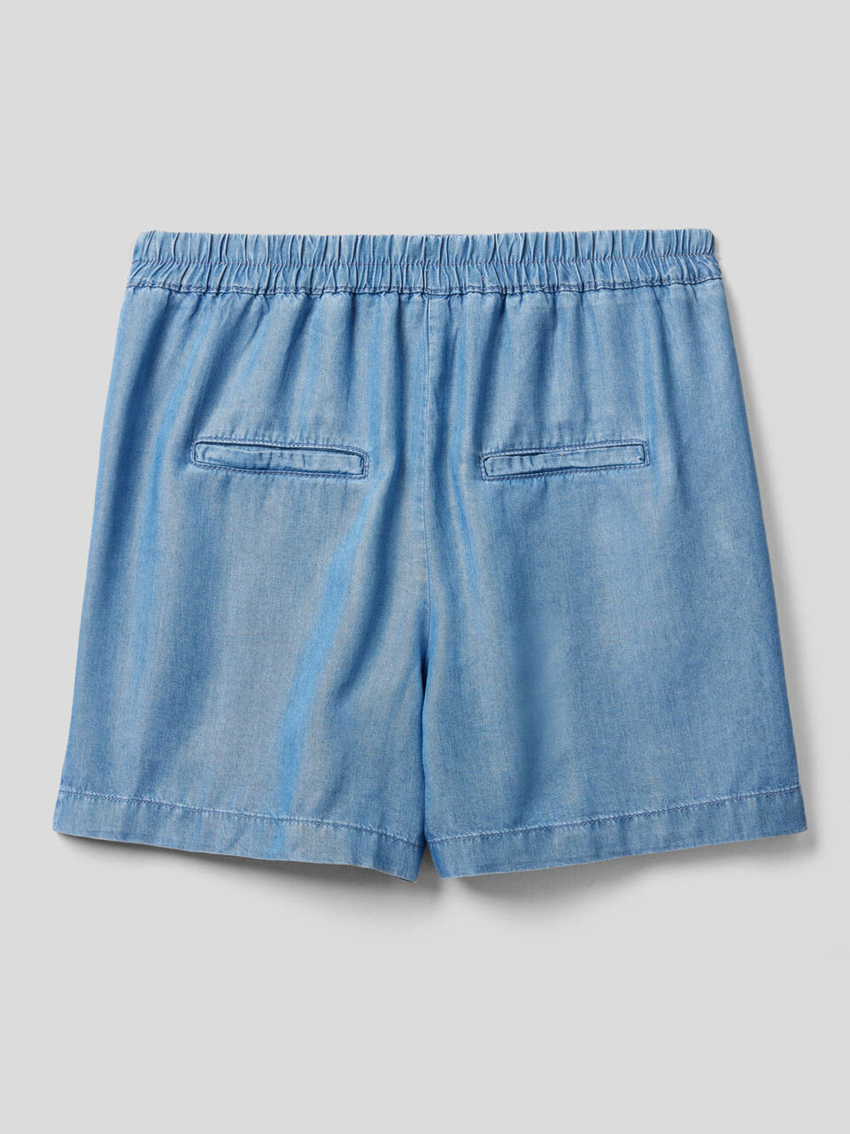 Shorts fluidos con efecto vaquero image number 2