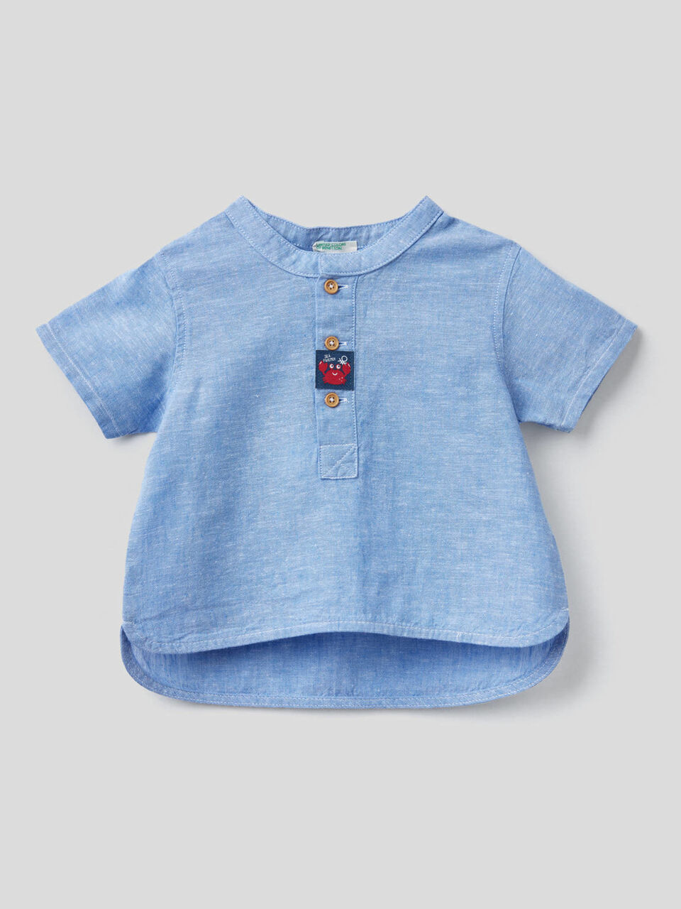 Camiseta de cuello tunecino de lino mixto image number 1