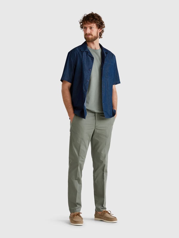 Chinos slim fit de algodón ligero Hombre