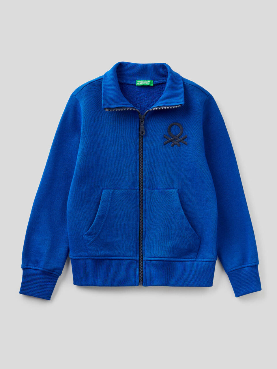 Sudadera con cremallera y logotipo bordado image number 1