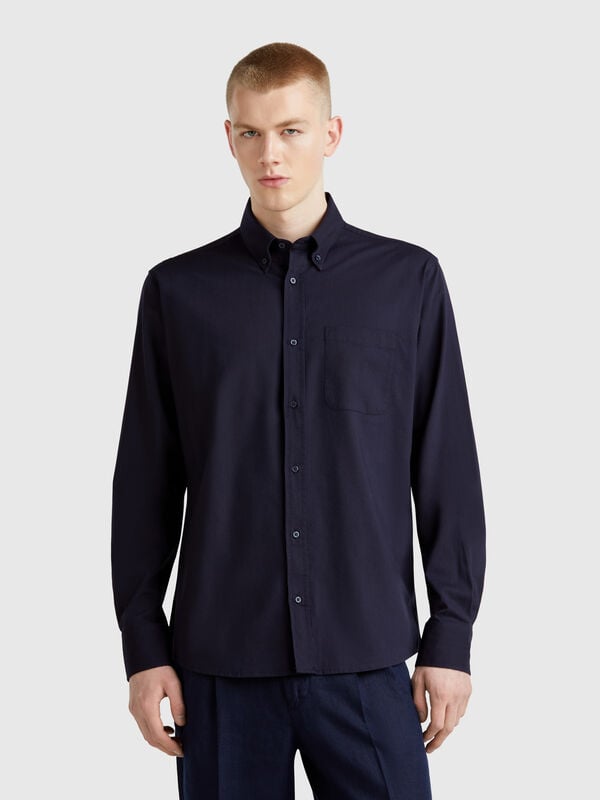 Camisa regular fit con botones Hombre