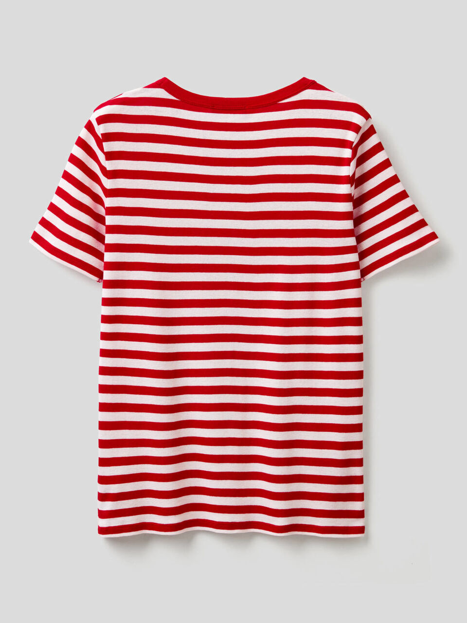 Camiseta de cuello redondo a rayas image number 2