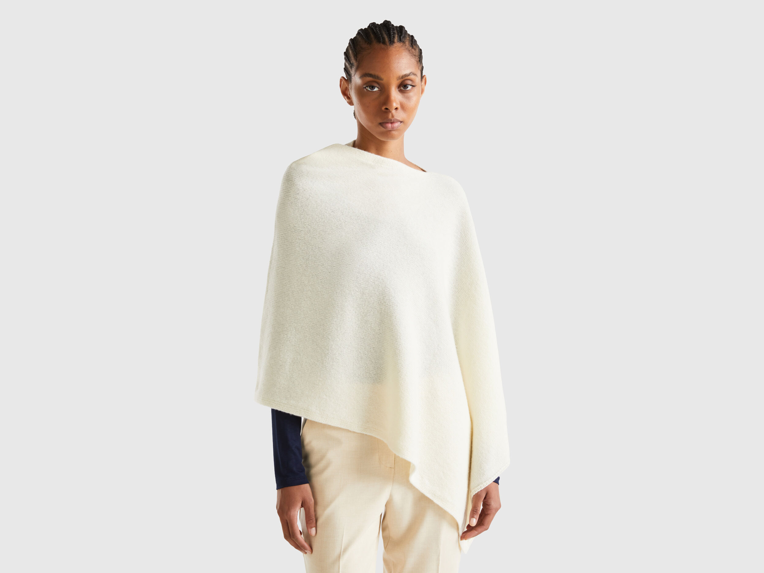 Sueter tipo capa para mujer clearance