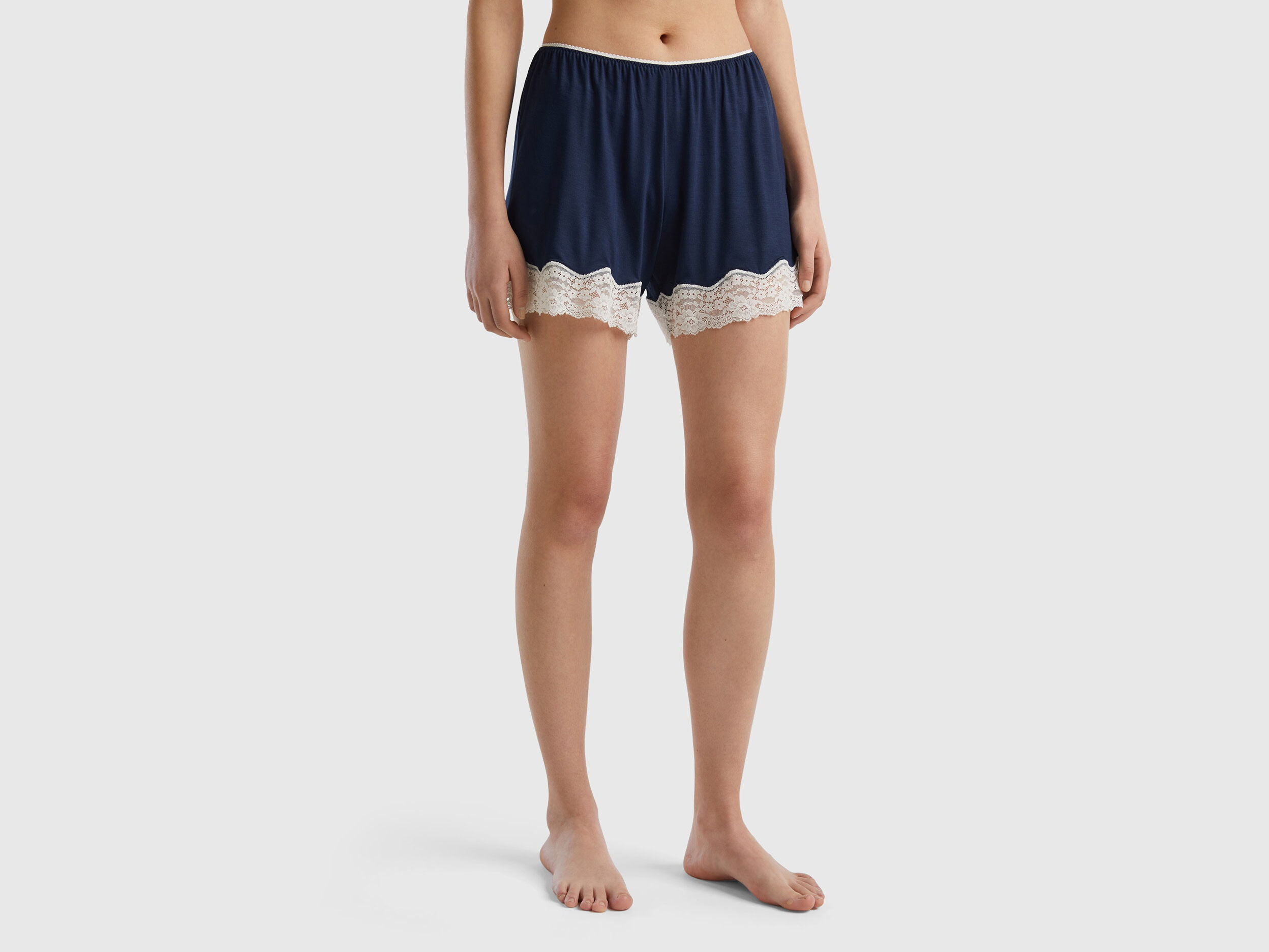 Pantalon discount corto fluido