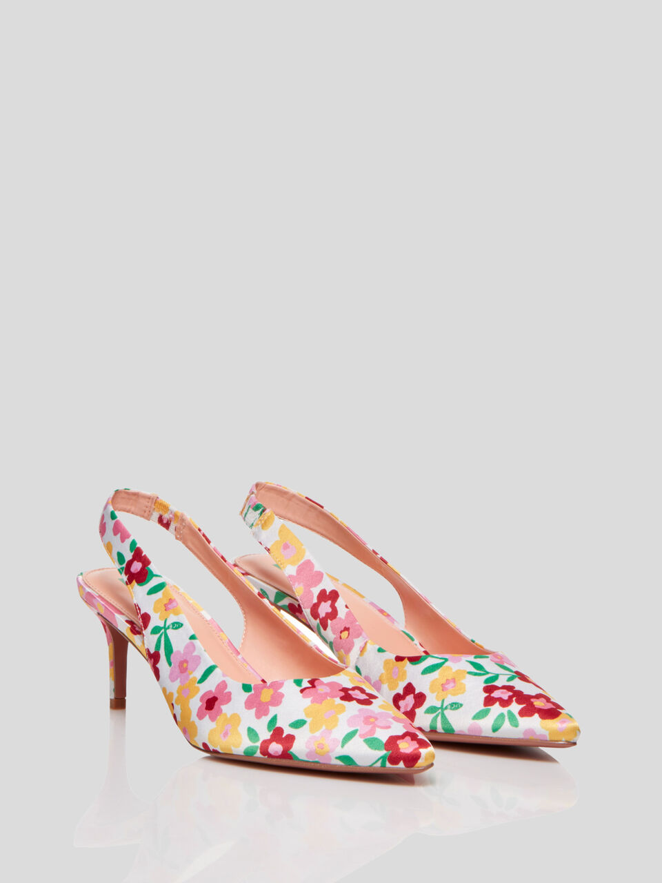 Salones con estampado integral image number 1